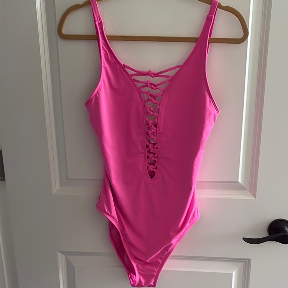 Lilly Pulitzer Isle Lattice One-Piece Swimsuit in Plumeria Pink NWT - Size 14